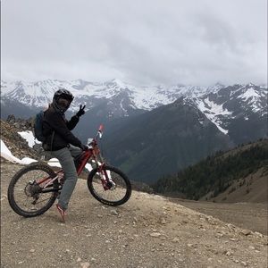 Meet your Posher, Sam